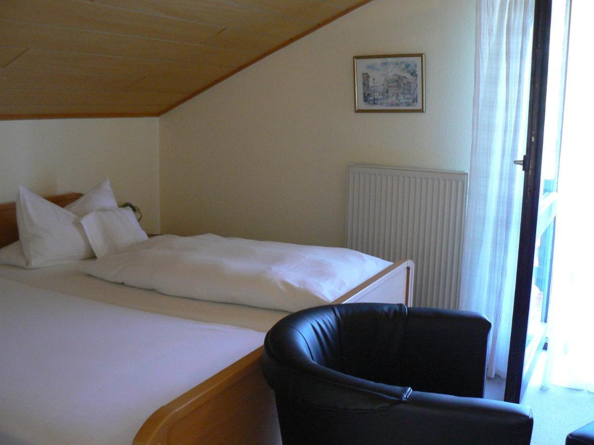 Haus Evelyn / Haus Heidemarie Hotel Bad Füssing Værelse billede