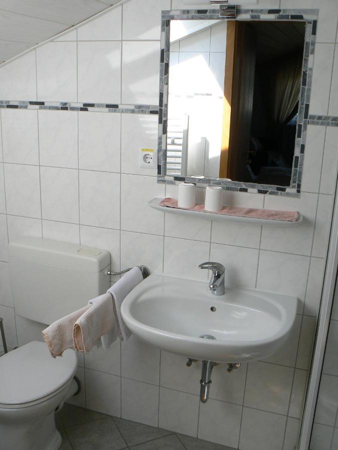 Haus Evelyn / Haus Heidemarie Hotel Bad Füssing Værelse billede